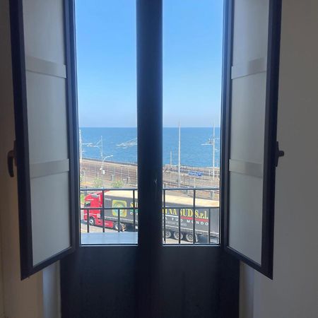 Sea View Apartment Catania Exteriör bild