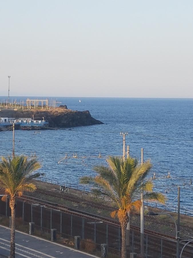 Sea View Apartment Catania Exteriör bild