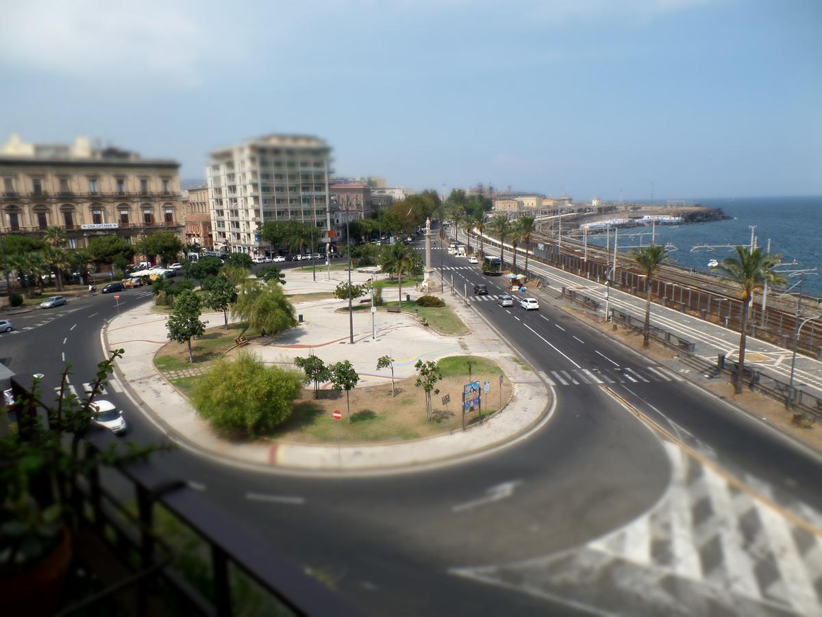 Sea View Apartment Catania Exteriör bild